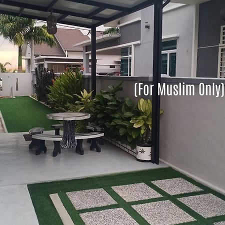 Illa Bella Homestay Jasin المظهر الخارجي الصورة
