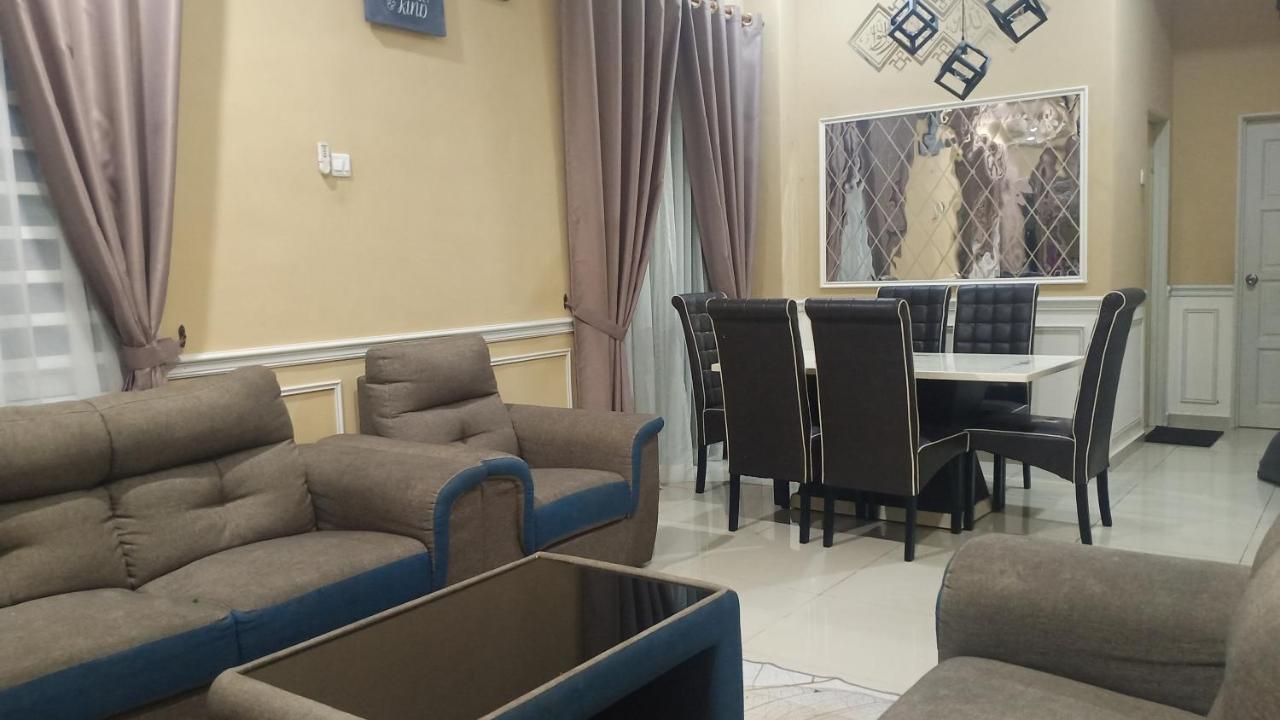 Illa Bella Homestay Jasin المظهر الخارجي الصورة